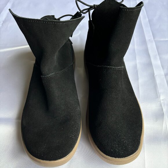 Women's Black Suede Koolaburra Ugg Booties - Picture 2 of 7